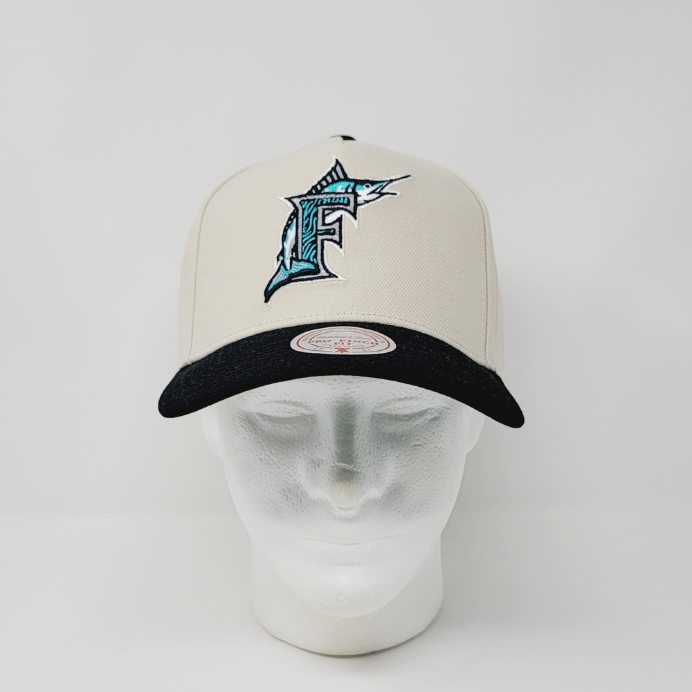 Mitchell & Ness Miami Marlins Zoo Logo Pro Pinch Snapback Hat Cap Cream Black